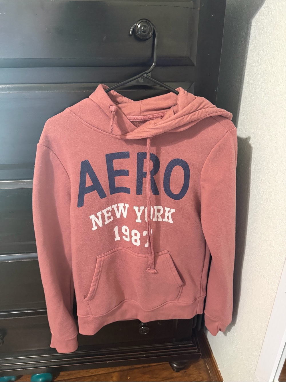 Pink Aeropostale New York 1987 hoodie Size S